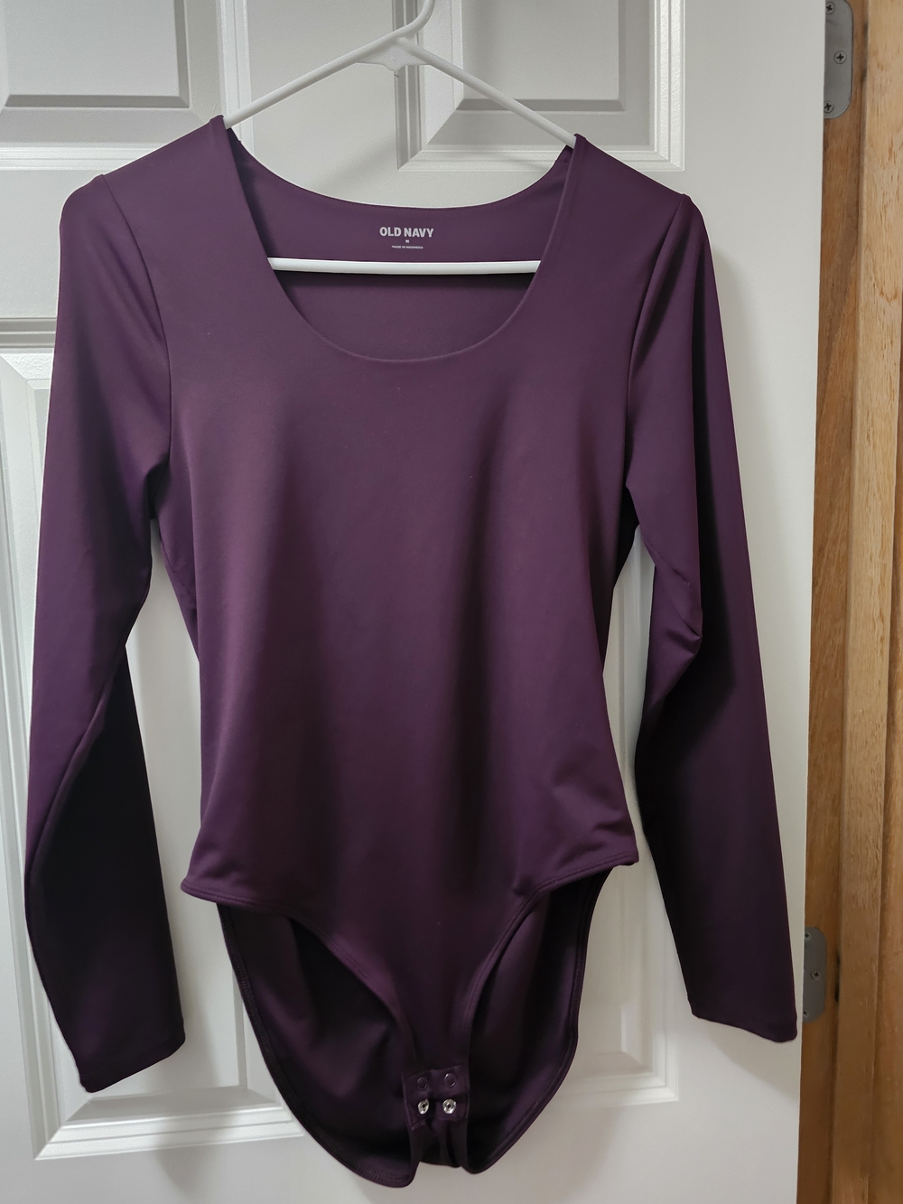 Old Navy Women's Long-Sleeve Scoop Neck Bodysuit - Plum